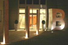 Foto del centro B-space vicino residence toscana